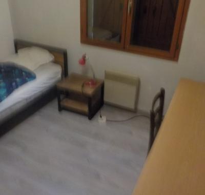 Chambre à louer dans maison spacieuse