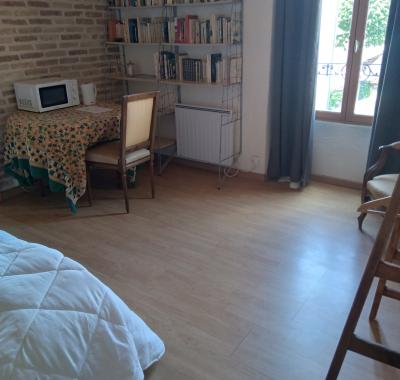 Chambres chez habitant " l'ancienne école"