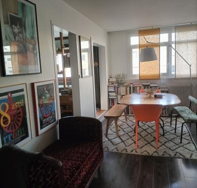 Chambre dans appartement familial pour étudiante