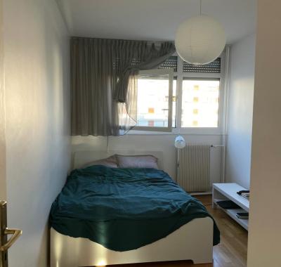 Chambre dans appartement familial pour étudiante