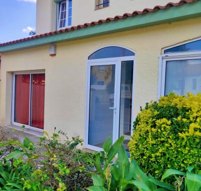 Chambre équipée indépendante dans vill