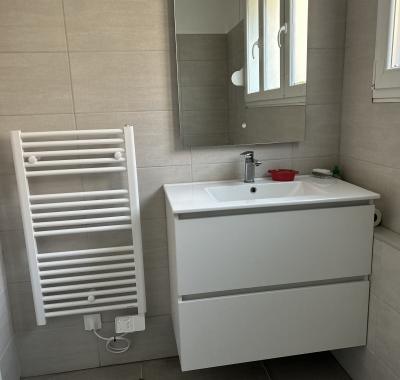 Grande chambre au Wad bouton sdb privé