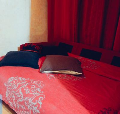 Loue chambre meublé dans une maison