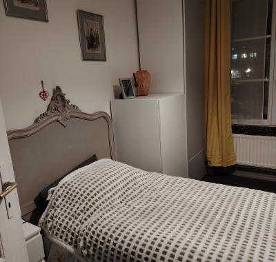 Chambre à louer chez particulier
