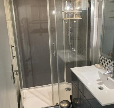 Chambre dans Duplex Pessac Noes