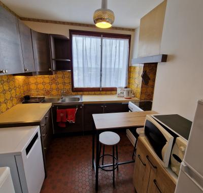 Etudiants stagiaires, alternants,  jeunes actifs y période d'essai