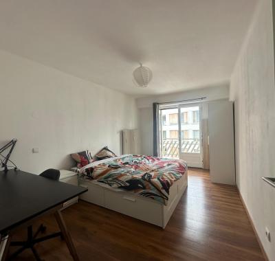 Chambre à louer à 20 m de la gare