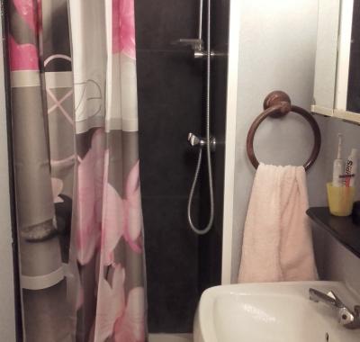 Belle et calme chambre sur espace vert