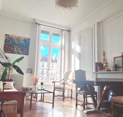 Fête des lumière charmant T3 au coeur de Lyon