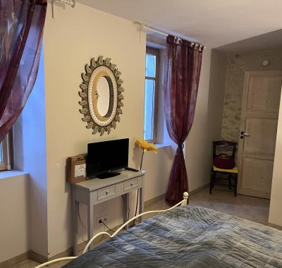 CHAMBRE AVEC TV ET WIFI