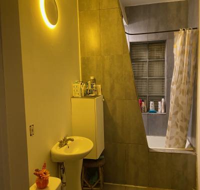 Colocation *de filles ! balcon privé pour toi .