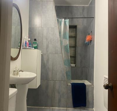 Colocation *de filles ! balcon privé pour toi .