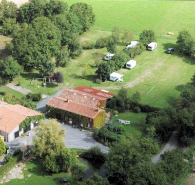 Terrain chez l habitant