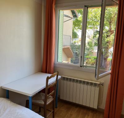 Chambre meublée pour étudiant