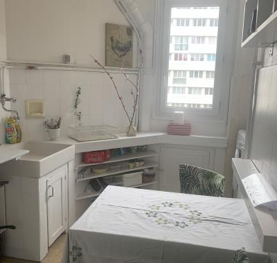 Chambre à louer  dans colocation Feminine