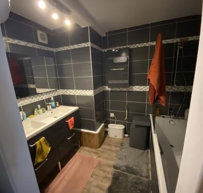 Chambre à louer à centre ville Hyeres