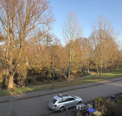 Grandes chambre avec Salle de bain à louer