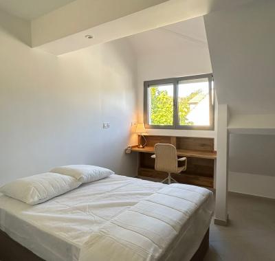 Chambre à louer dans très belle maison de ville