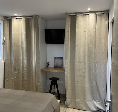 STUDIO EN REZ DE JARDIN