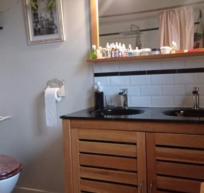 Chambre à louer aux angles