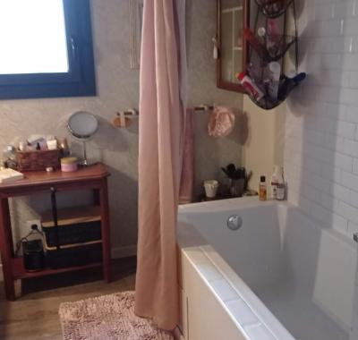 Chambre à louer aux angles