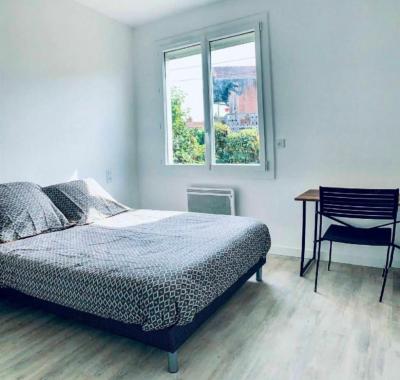 Particulier loue chambres meublées /  Centre Albi & proche de tout