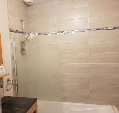 Chambre avec sdb et toilettes Privatif