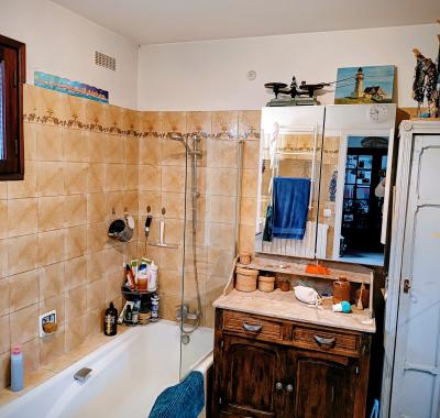 Chambre à louer dans maison