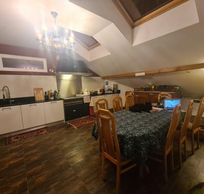 Belle chambre en Attique