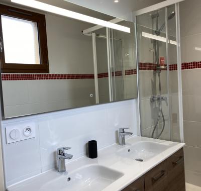 Agréable chambre au calme équipée