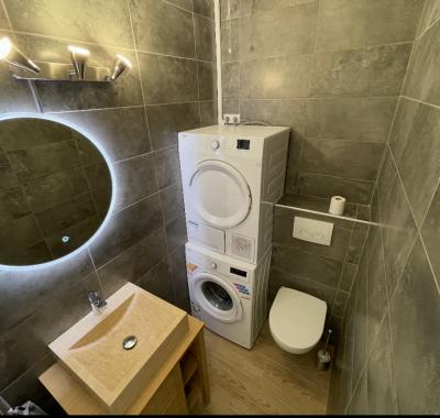 Chambre meublée en colocation