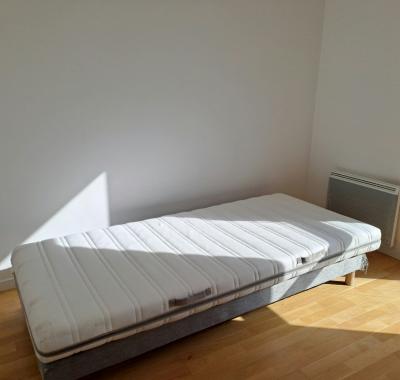 Chambre à louer à la défense