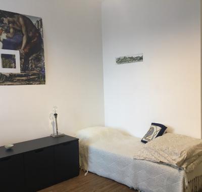 Chambre en ville, Annecy centre