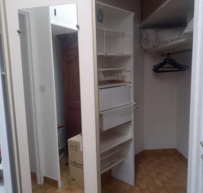 Rez-de-chaussée de pavillon avec jardin