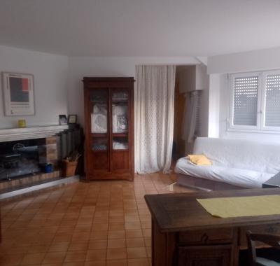 Rez-de-chaussée de pavillon avec jardin