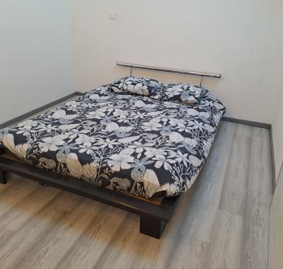 Chambre chez l'habitant au calme [rdc]