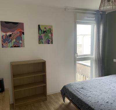 Chambre à louer avec cuisine et sdb privatives