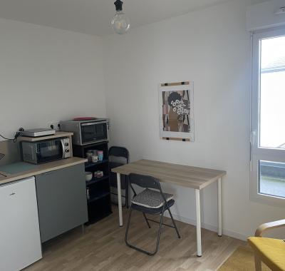 Chambre à louer avec cuisine et sdb privatives