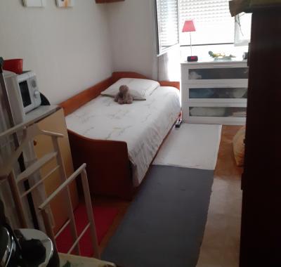 Chambre à louer ds appartement