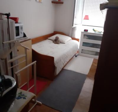 Chambre à louer ds appartement