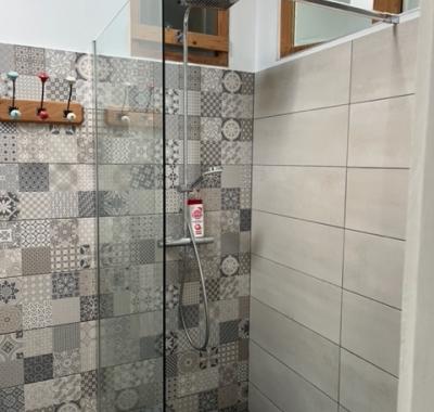 Chambre à louer dans maison près métro