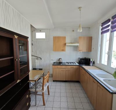 Chambre proche RER C