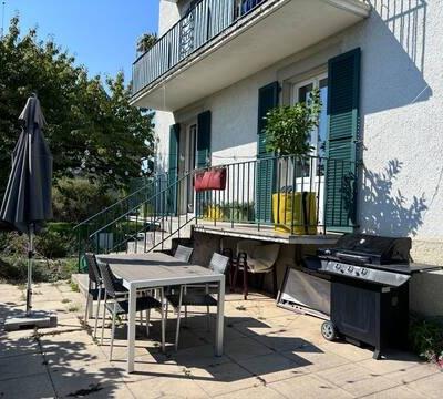 Location chambre spacieuse dans environnement familiale