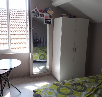 Chambre dans Grande Maison centre ville