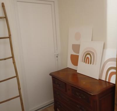 CHAMBRE A LOUER CALME DANS JARDIN (femme uniquement)