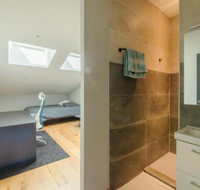 Chambre avec salle d'eau à louer