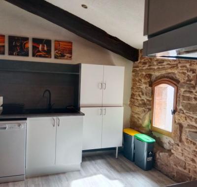 Colocation dans appartement meublé (2 pers au total)