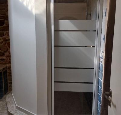 Colocation dans appartement meublé (2 pers au total)