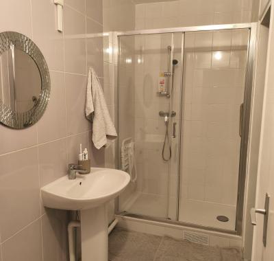 Chambre privée au calme, près de la Forêt de Meudon