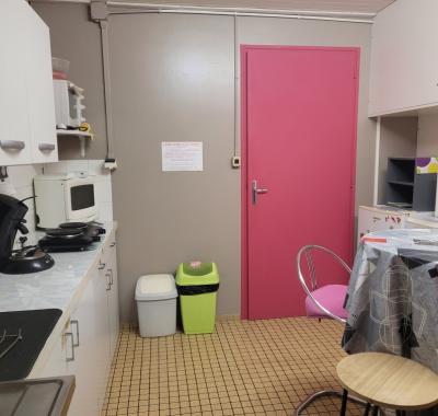 Chambre + cuisine équipée